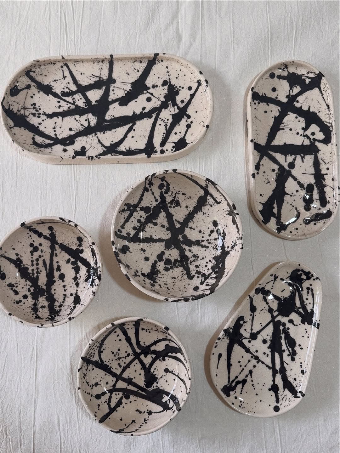 Cerámica artesanal Bya de Barro y Amor - Piezas únicas hechas a mano en Argentina